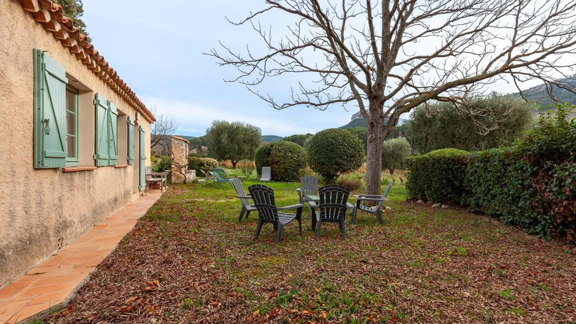 Lou Jas - Cassis Villa 0*,